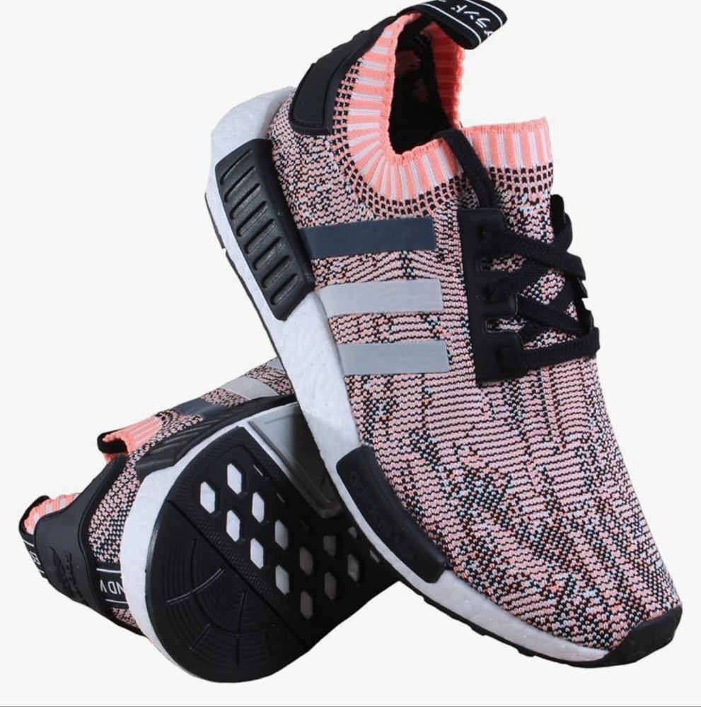 💖⏭️Adidas Women's NMD R1 Primeknit Low Running Sneakers